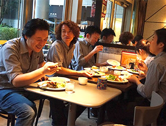 「Calahorra（カラオラ）」「ジヴェ ビアカフェ＆ビストロ」／株式会社stay foolish 求人