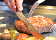 鹿児島 華蓮 銀座店（JA鹿児島県経済連） 求人 料理人として満たされる食材がたくさん揃っています。和食を中心としたメニュー構成です。