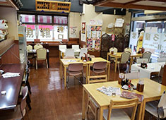 小さな魚がし 野口鮮魚店／築地 大宮商店 求人 バツグンの鮮度と豪快な盛り付けの海鮮丼が人気！美味しい料理をシンプルに楽しめるお店です。