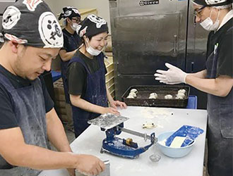 「Richu 濱田家 太子堂本店」「小麦と酵母 満 曙橋本店」 求人