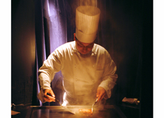 Restaurant & Bar MASQ／株式会社Gコンセプト 求人 当社はシーフードレストラン、フレンチレストラン、BAR、WINE BAR、バル、カフェ、鮨店を展開中の会社です。