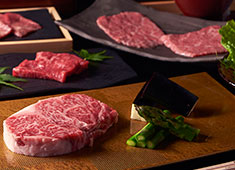「和牛焼肉 土古里」「焼肉懐石 銀座 舌牛」「焼肉 金タレ」／株式会社ラムラ 求人 「舌牛」では山形牛を使った、肉会席を提供しています。