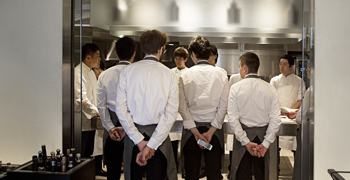 NARISAWA 求人
