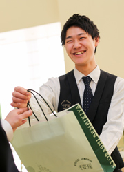 千疋屋フルーツパーラー／株式会社京橋千疋屋 求人