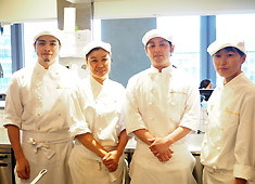 マンゴツリーカフェ 他／株式会社ミールワークス 求人 好奇心溢れる貴方に、最高の仕事が待っています。和食、イタリアン、フレンチ、中華、業態問わず様々な方が活躍できます！
