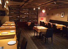 地中海市場 Resat（レシャット）／J-Stage International Co.,Ltd. 求人 連日お客様で賑わう当店店内！みんな笑顔でワイワイ楽しむ姿を見ながら楽しく働こう！！