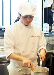 マンゴツリーカフェ 他／株式会社ミールワークス 求人