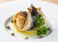 Oysterbar&Wine BELON/Enoteca e Maiale REGUS 求人 旬の魚介類を郷土料理ベースのイタリアンに仕上げます。