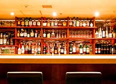 「Mar Mare（マルマーレ）」「LIVING:BAR（リビングバー）」「ほまれ八丁堀」「三茶まれ」／株式会社テアトルダイニング 求人 今までの接客ノウハウを当店で活かして下さい。もちろん未経験の方でも大歓迎です！