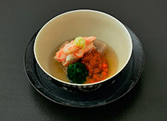 GINZA 豉 KUKI／ひかり発酵滋養株式会社 求人 1品・1皿ごとに集中し、その瞬間に出せる最高の味を生み出す当店。「おいしかったよ」の言葉が何度も聞こえてきます。