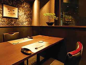 「鉄板焼き ステーキ 湛山（たんざん）」「神戸牛専門店 牛龍（ぎゅうたつ）」 求人