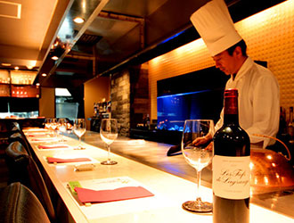 「鉄板焼き ステーキ 湛山（たんざん）」「神戸牛専門店 牛龍（ぎゅうたつ）」 求人