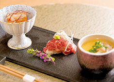 「鉄板焼き ステーキ 湛山（たんざん）」「神戸牛専門店 牛龍（ぎゅうたつ）」 求人 ▲日本料理や和食経験者も積極採用中