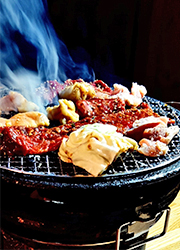 炭火焼肉 亀戸ホルモン／有限会社 幸右エ門 求人