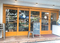 「あかれも酒場」「肉とチーズのお店 Gucchi's」／ステイブルグロース株式会社 求人 新しいお店なので、盛り付けや器のセレクトなど、どんどん提案してください。