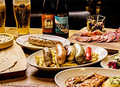 SALON Dining／株式会社ジュンヒューマンクリエイティブ 求人 ※写真は姉妹店
SALON BUTCHER＆BEER@東京・新宿