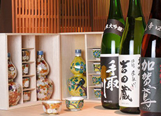 割烹料理屋 かなざわ 求人 全国津々浦々の厳選された日本酒を取り扱っています。