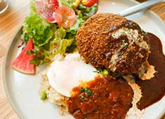 長崎トルコライス食堂／株式会社タナカヤ 求人 「長崎が好き！」「トルコライスが好き！」という方も大歓迎！それも立派な志望動機です！