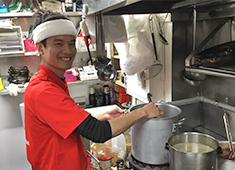 ホルモン屋 よんちゃん／焼肉酒場 よんちゃん、他／株式会社KYSフードサービス 求人 