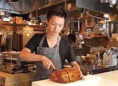 Grilled Meat Bal Taiju（グリルミートバルタイジュ）、他／株式会社 太樹苑 求人 メニュー・内観・雰囲気…etc、型にとらわれず個性を出せる雰囲気も当社で働く魅力の一つ。独立をお考えの方にも最適！