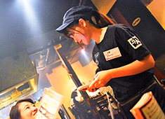 牛角／Girasol（ヒラソル）、他　※新店舗開発準備室 求人 気さくなスタッフ…しかいません！
オペレーションが複雑ではないからこそ、その他の部分にこだわって営業中です。