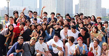 株式会社アンビション 求人