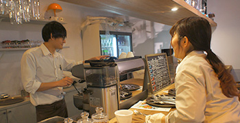 Cafe & Dining ICHI no SAKA（イチノサカ） 求人
