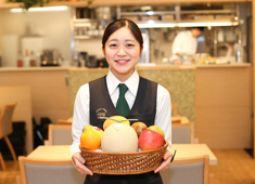 千疋屋フルーツパーラー／株式会社京橋千疋屋 求人 ホールスタッフも募集しています。商品力が高いからこそ、誇りを持って働く事ができます。