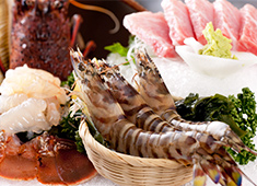 株式会社ムーブメンツ 求人 ▲確かな目利きにより仕入れる旬の食材には絶対の自信があります。素材を活かした調理法でおもてなし致します。