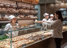Princi（プリンチ） 求人 お客様一人一人に、わたしたちの思いのつまったパンを心をこめて、お届する。