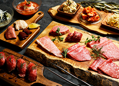 焼肉ビストロ USHITOKU／TOKUJU CO., LTD.（株式会社 徳壽） 求人 本格的な焼肉メニューから、洋食の要素を取り入れた一品メニューまで提供しています。