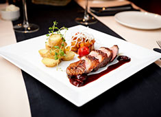 HOTEL REX／株式会社THパートナーズ 求人 洋食を中心に、こだわりの詰まった料理を提供予定。※写真はイメージです。