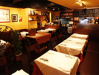 LE VIN ET LA VIANDE（ルヴァン エ・ラ・ヴィアンド）、ほか／株式会社カーエム【ホール・サービス部門】 求人
