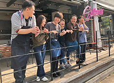株式会社アンビション 求人 ▲料理が出来ない方も全然OK！
調理職・サービス職・飲食自体未経験…全員大歓迎します。