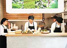 GREENBOWL 求人 ▲長野・山梨・茨城など、種類や季節に応じ、契約農家より直接仕入れ、野菜の美味しさを発信していきましょう！