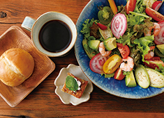 MOG・MOG カフェ・レストラン事業部 求人 理想のカフェづくりにはこれ以上ない環境です。