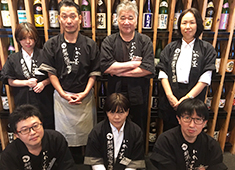 いかの墨／よね蔵グループ 求人 新潟食材を豊富に取り扱ってます。使用するのど黒やまぐろは毎朝、佐渡沖直送の新鮮な魚介をメインで仕様しています。
