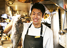 東京食彩 株式会社 求人 丸のまま、食材を扱えるから真剣に「命」と向き合える！コックは誇りを持てる職業です！
