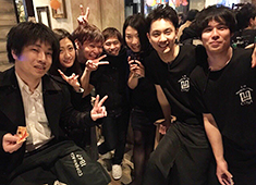 ITALIAN&WINE CONA 元住吉店、他／株式会社Atria 求人 スタッフ同士で助け合いながら、唯一無二のブランドを創り上げています！