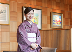 料亭 柿安 求人 働きやすい環境だからこそ、若手や女性も最前線で活躍しています。