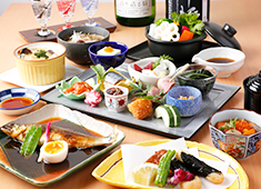 和食日和 おさけと 求人 すでに各メディアでも取り上げられるほどの話題店です。伝統を大切にしながらも革新的なお店を作っていきましょう！