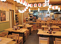 味の磯平 本店、他／有限会社 サワ 求人 20～50代と幅広い年齢層のスタッフ活躍中！新卒採用も計画しており、そういった部分の懐の深さ（安心感）もアリ！