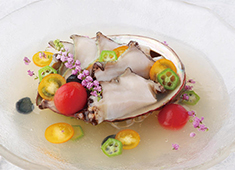 魚菜 基（もとし） 求人 月ごとに、四季折々の食材を取り入れた献立を提案