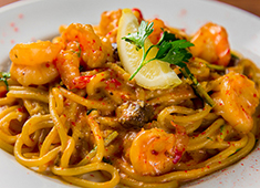 「世界のビール専門ブランド」事業部／World Liquor Importers株式会社 求人 お酒の輸入商社が展開するので、ホール希望の方はもちろん、料理人の方でもお酒のプロフェッショナルを目指せます！