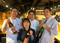 角打（かくうち）茅場町店、ほか／株式会社サンケイ会館 求人 多彩なメンバーが在籍しています。年齢不問。ベテラン経験者の方も大歓迎です。