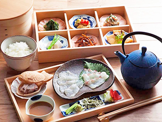 株式会社ダイナックホールディングス(サントリーグループ・東証2部上場企業) 求人