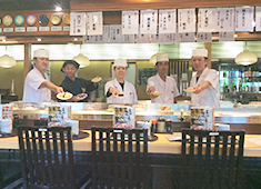 廻鮮寿司吉恒／株式会社ヨシツネコーポレーション 求人 握りを初め、揚げ物、小鉢などのサイドメニューも充実。和食の引き出しも増やせる好環境。自分の技術も活かせます。