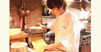 TRATTORIA ESSE DUE／PIZZERIA ESSE DUE 求人