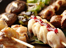 株式会社MOVEMENTS 求人 ▲「素材が生きる料理」をテーマに自由な発想で本当に美味しいと思える料理を提供します。