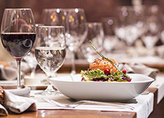 Music Restaurant CRYZY PINTXOS／※新規開業準備室 求人 国内だけでなく海外のゲストも多く来店されるでしょう。